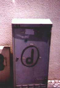 defbox.jpg (53975 bytes)